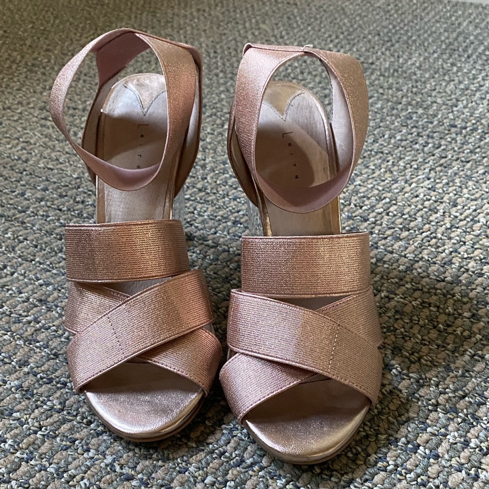 Leith Caprice Lucite Heels {Rose Gold} Size 8